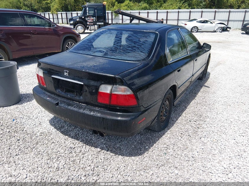 1997 HONDA ACCORD auction photo 4