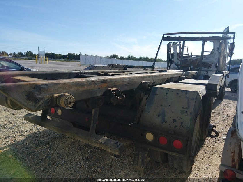 2008 PETERBILT 340 auction photo 4