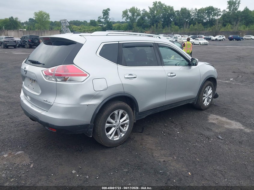 2016 NISSAN ROGUE auction photo 4