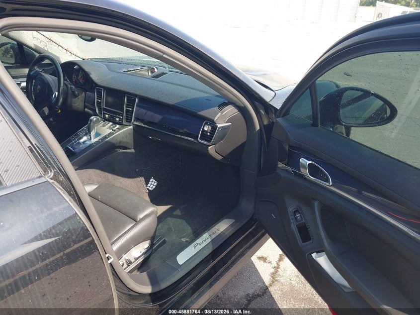 2015 PORSCHE PANAMERA auction photo 5