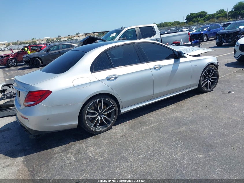 MERCEDES-BENZ AMG E 53 - zdjęcie 4