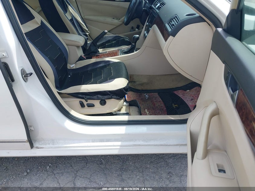 2012 VOLKSWAGEN PASSAT auction photo 5