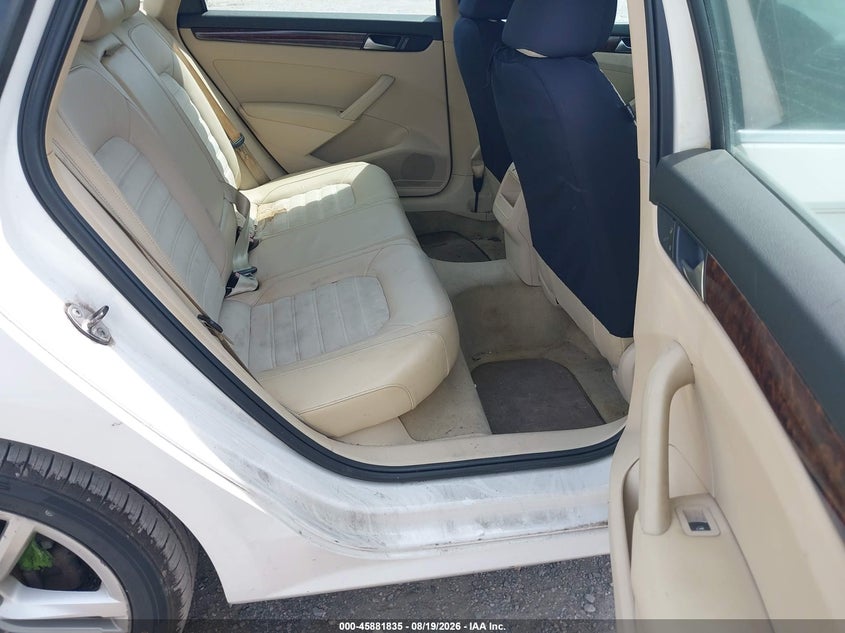 2012 VOLKSWAGEN PASSAT auction photo 8