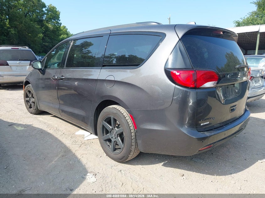 2018 CHRYSLER PACIFICA auction photo 3