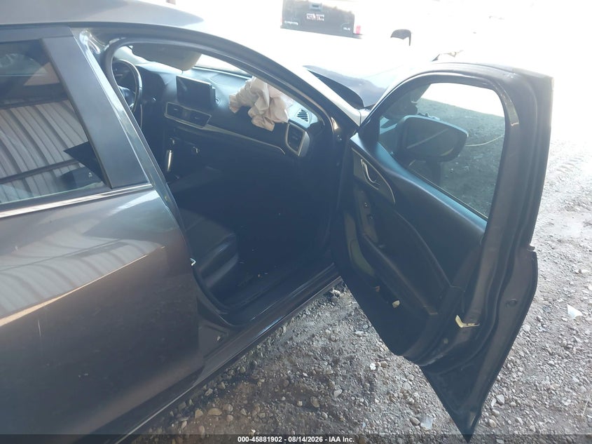 MAZDA MAZDA3 2018 VIN 3MZBN1L31JM164746