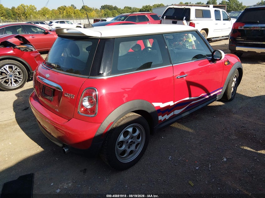 2012 MINI COOPER · Фото 4