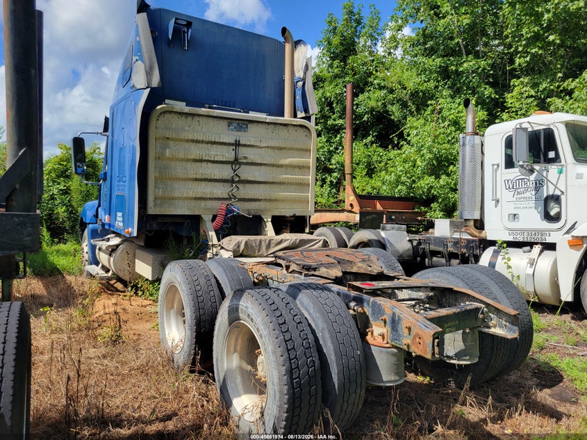 2007 FREIGHTLINER CONVENTIONAL auction photo 3