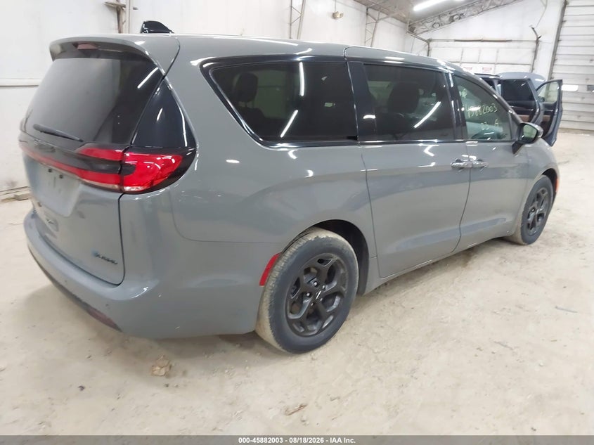 2023 CHRYSLER PACIFICA HYBRID auction photo 4