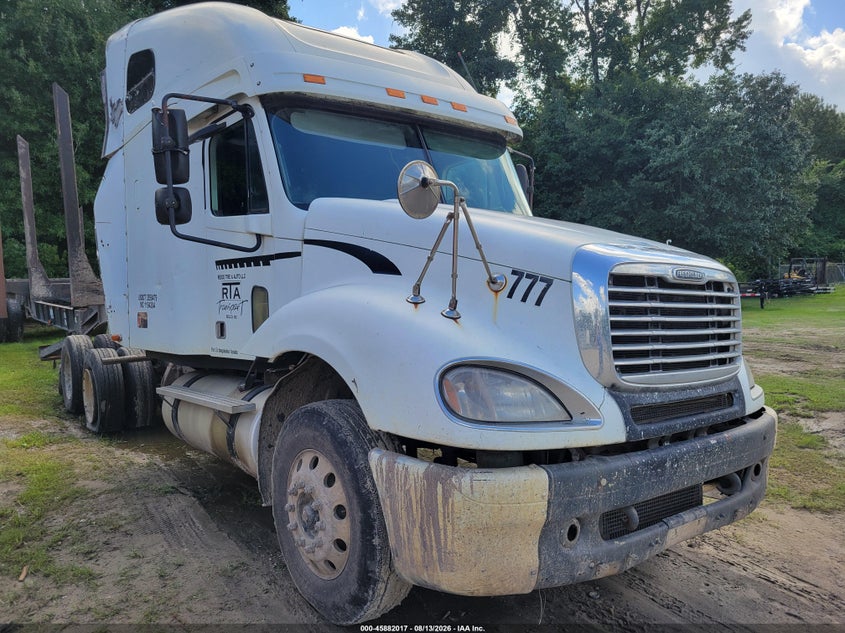 2005 FREIGHTLINER CONVENTIONAL auction photo 1