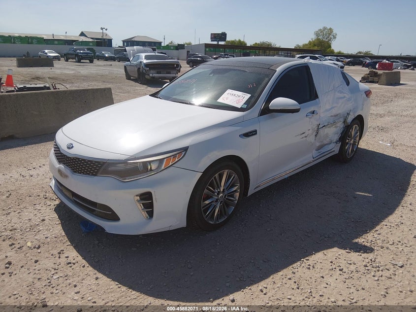2016 Kia Optima, Левый бок, IAAI, VIN 5XXGV4L28GG118570 — фото 2