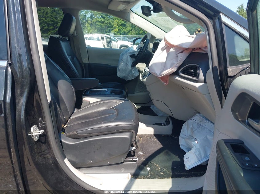 2023 CHRYSLER PACIFICA auction photo 5