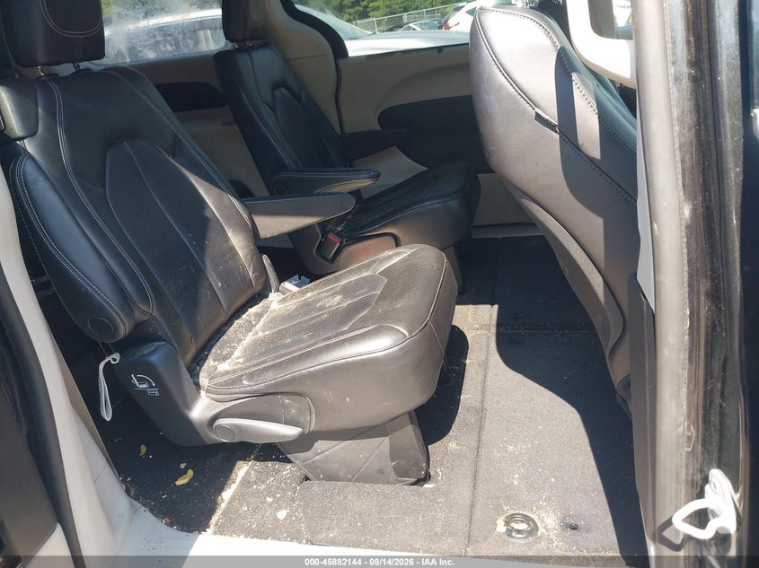 2023 CHRYSLER PACIFICA auction photo 8