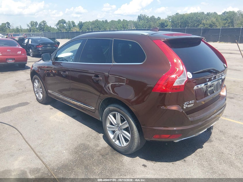 2016 VOLVO XC60 auction photo 3