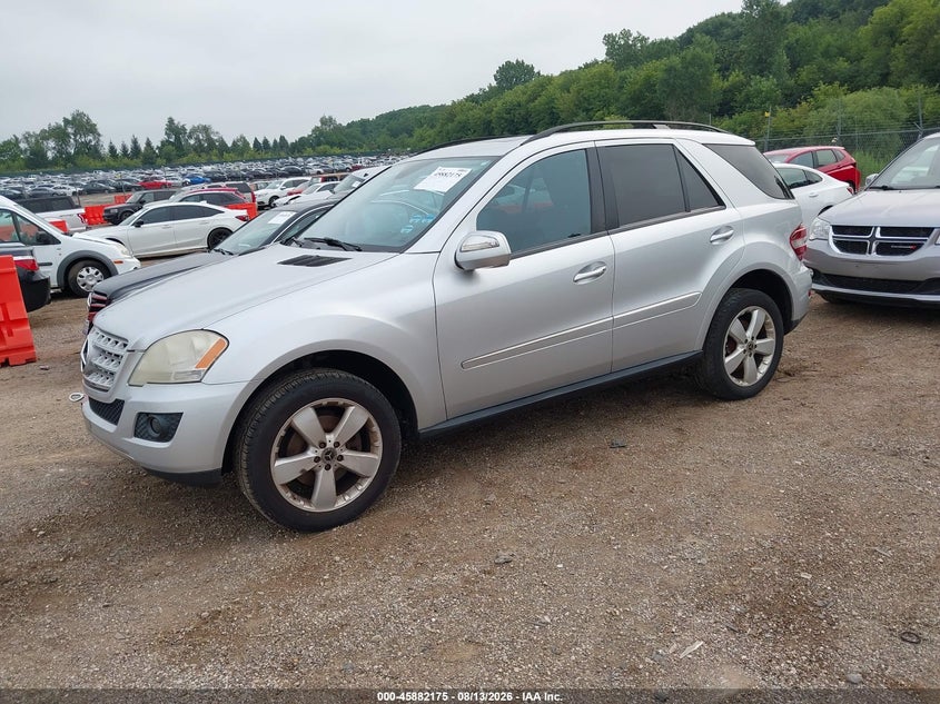 2009 MERCEDES-BENZ ML 350 auction photo 2