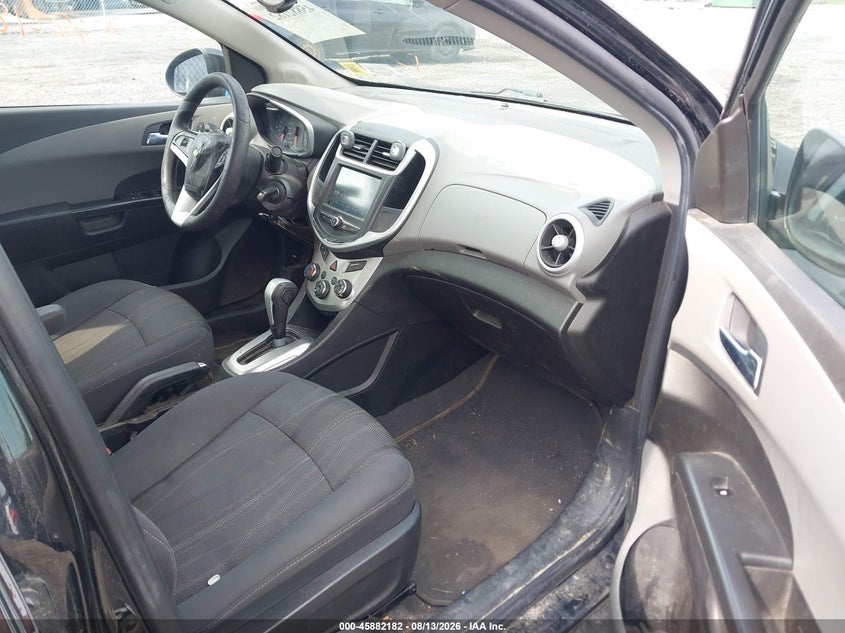 2017 CHEVROLET SONIC auction photo 5