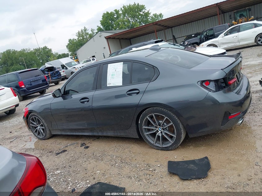 BMW 330I - zdjęcie 15
