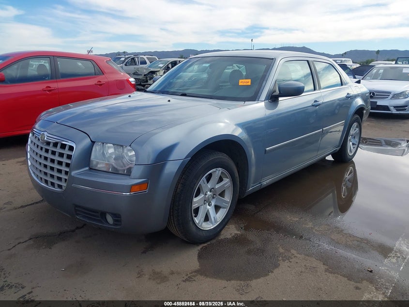 2007 Chrysler 300, Удар сзади, IAAI, VIN 2C3KA53G87H604756 — фото 2