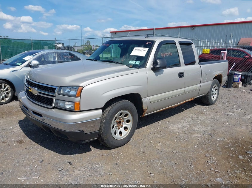 2006 CHEVROLET SILVERADO 1500 auction photo 2