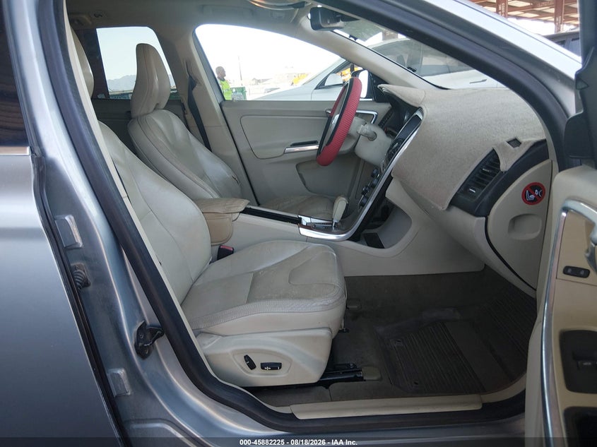 2012 VOLVO XC60 auction photo 5