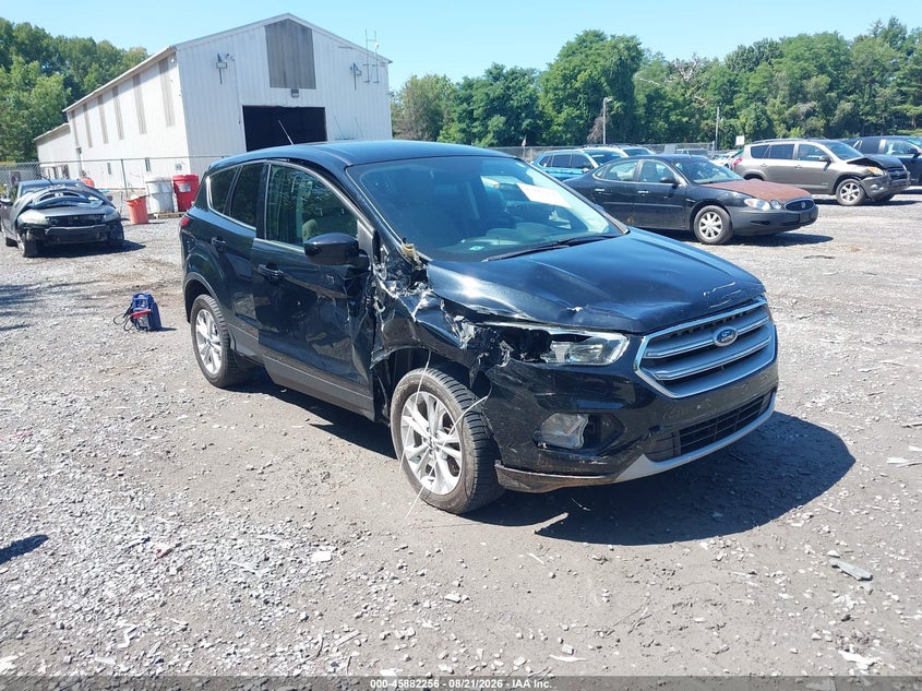 FORD ESCAPE 2017 VIN 1FMCU9G95HUB46274