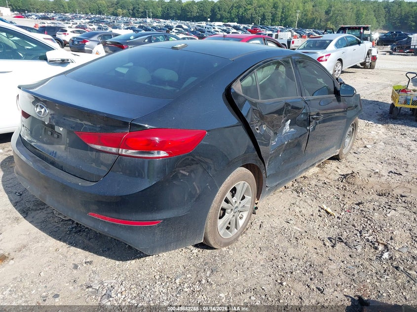 2017 HYUNDAI ELANTRA auction photo 4