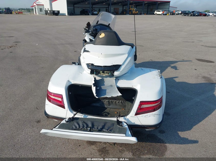 2020 HONDA GL1800 auction photo 6