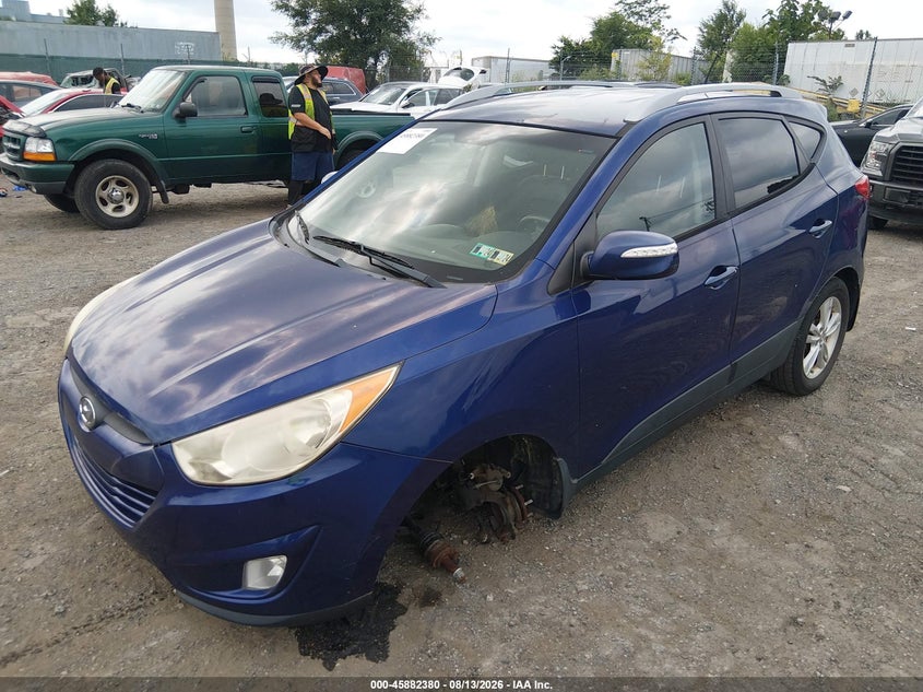 HYUNDAI TUCSON 2013 VIN KM8JUCACXDU556720
