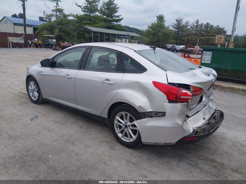 Vin: 1fadp3f27fl329363, lot: 46381473, ford focus se 20153