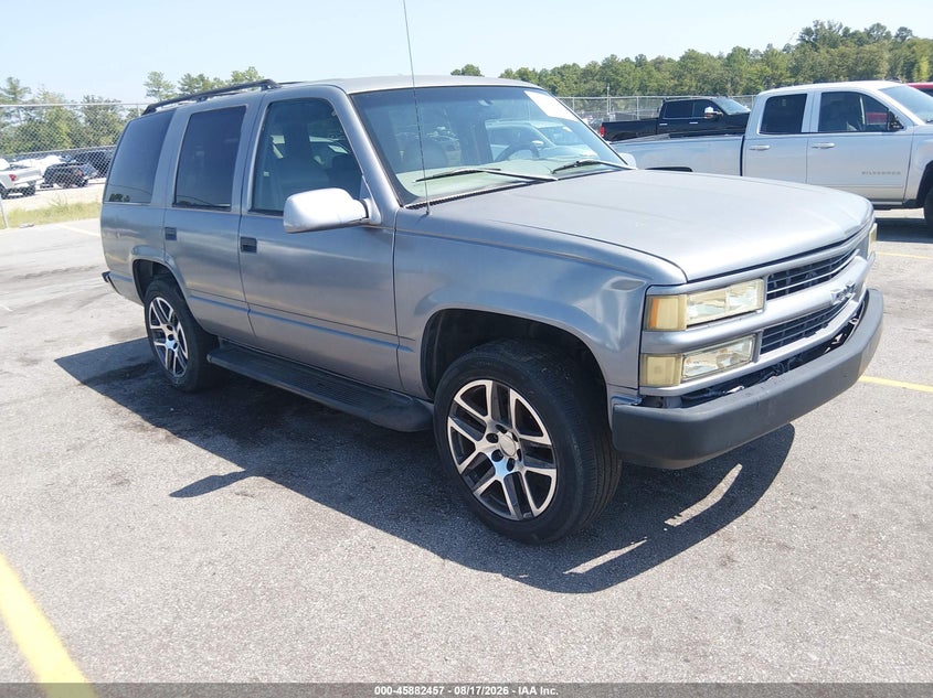 1999 CHEVROLET TAHOE auction photo 1