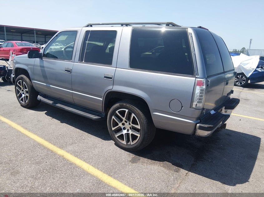 1999 CHEVROLET TAHOE auction photo 3
