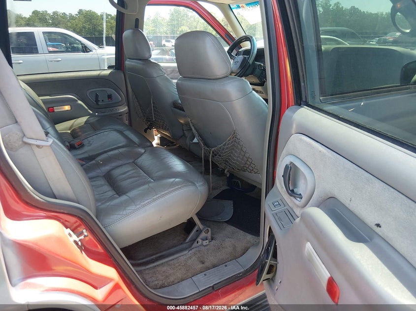 1999 CHEVROLET TAHOE auction photo 8