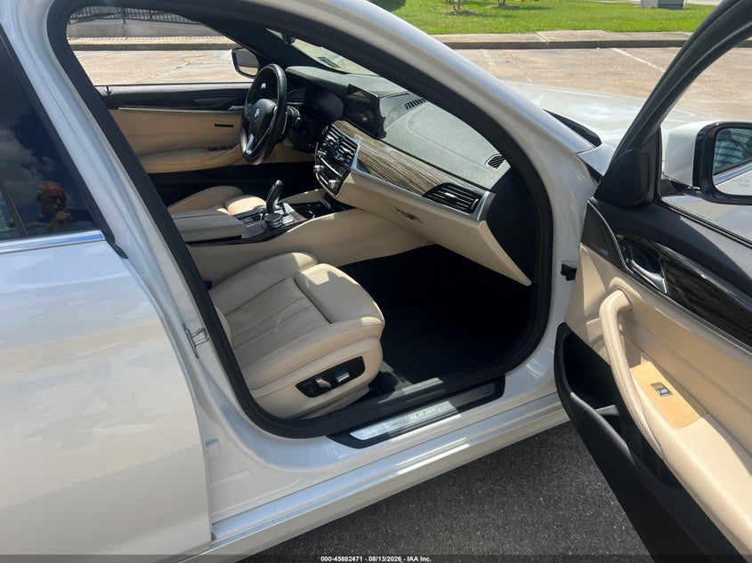 2020 BMW 530I auction photo 5