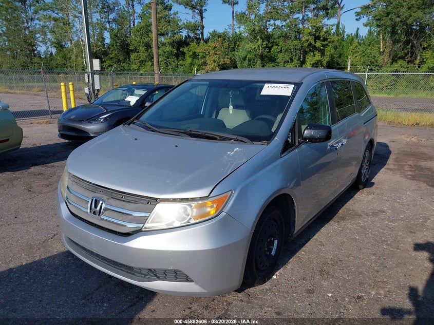 2013 HONDA ODYSSEY auction photo 2