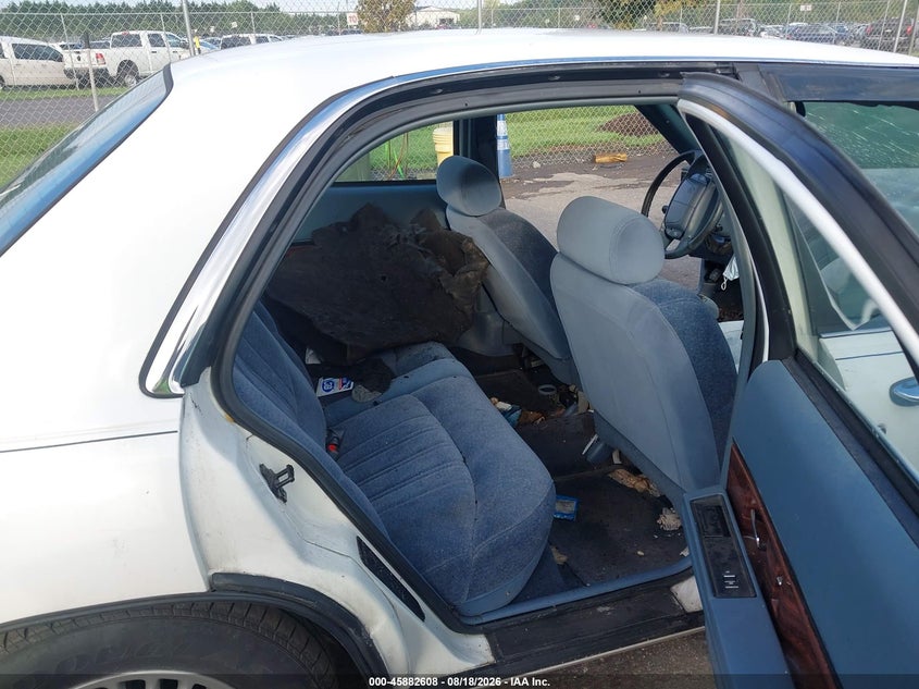 1997 BUICK LESABRE auction photo 8