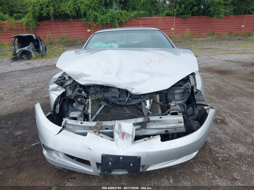 2004 PONTIAC SUNFIRE auction photo 6