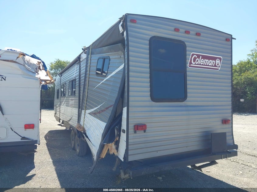 2017 KEYSTONE RV COLEMAN LATERN 314BH TRAVEL TRAILER auction photo 3