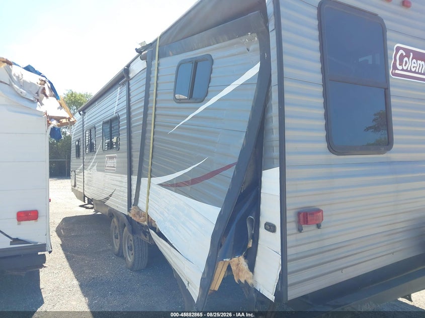 2017 KEYSTONE RV COLEMAN LATERN 314BH TRAVEL TRAILER auction photo 6