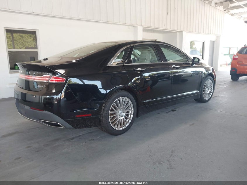 2017 LINCOLN MKZ HYBRID auction photo 4