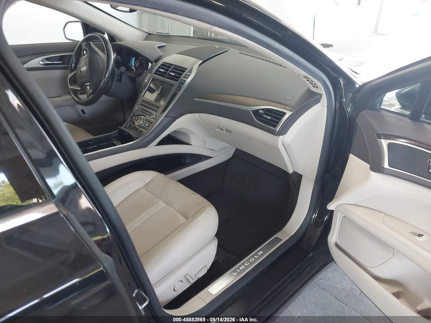 2017 LINCOLN MKZ HYBRID auction photo 5
