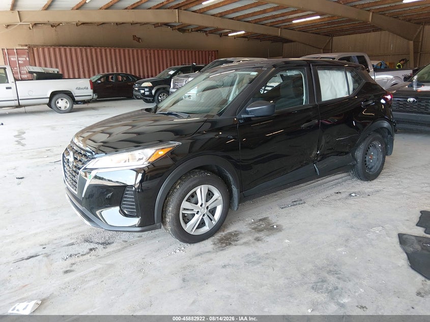 2025 NISSAN KICKS PLAY auction photo 2