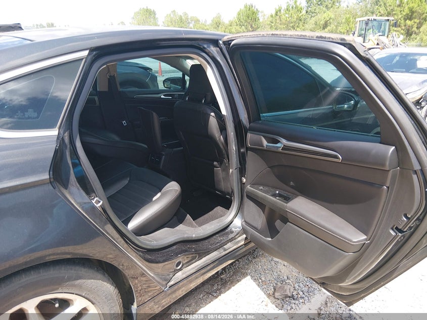2013 FORD FUSION auction photo 8