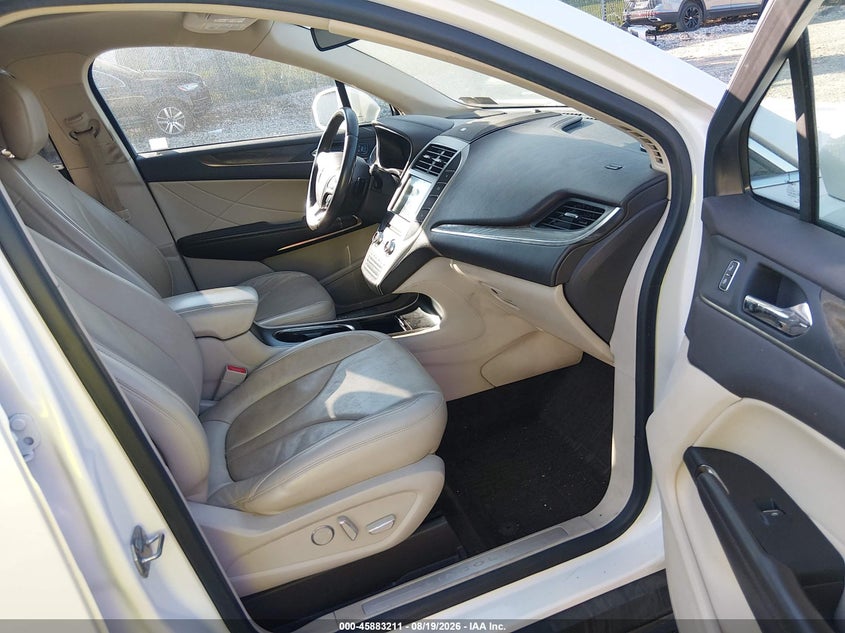 2018 LINCOLN MKC auction photo 5