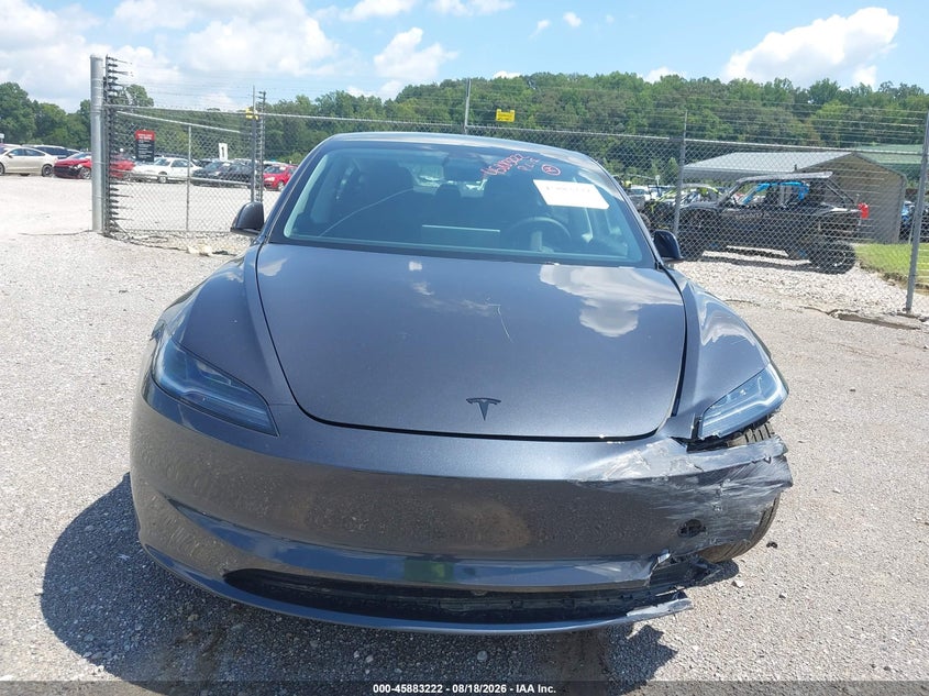 TESLA MODEL 3 - zdjęcie 12