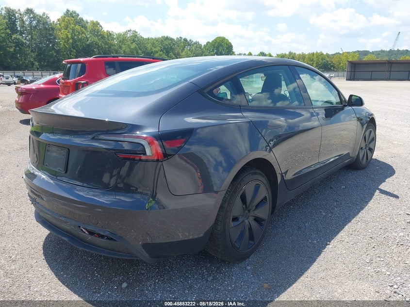 TESLA MODEL 3 - zdjęcie 4