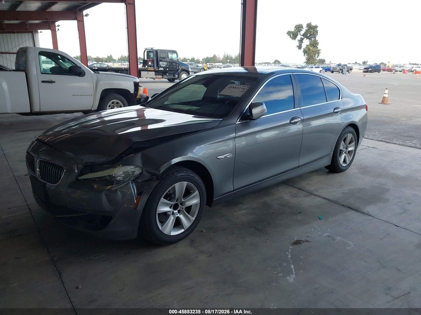 2013 BMW 528I auction photo 2