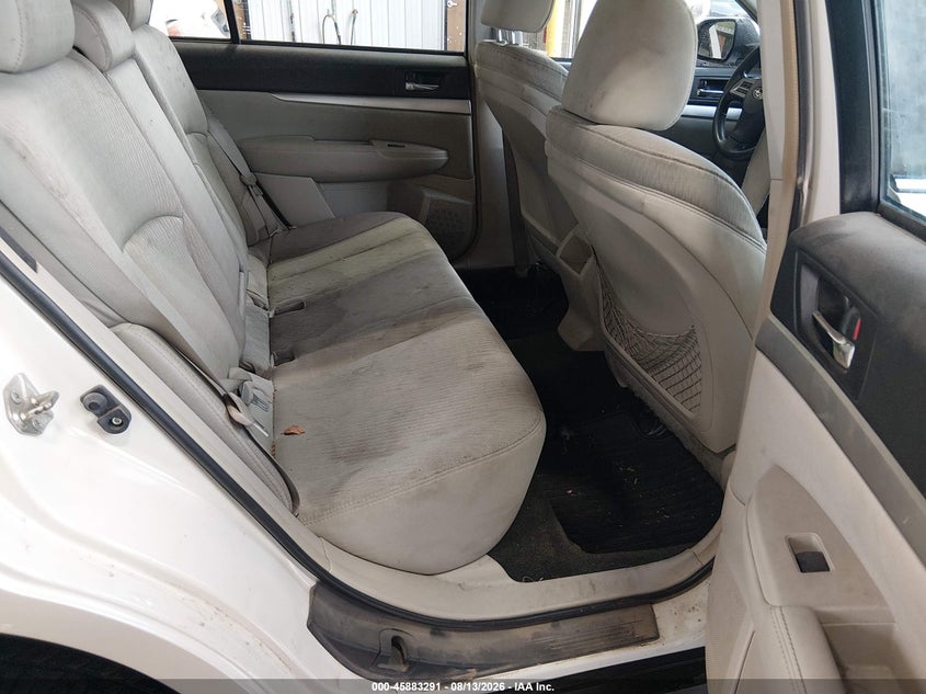 2012 SUBARU OUTBACK auction photo 8