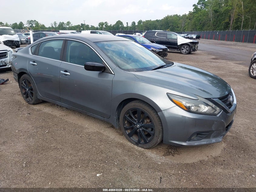 2017 NISSAN ALTIMA auction photo 1