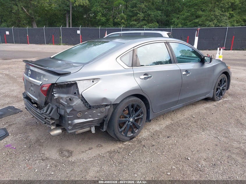 2017 NISSAN ALTIMA auction photo 4