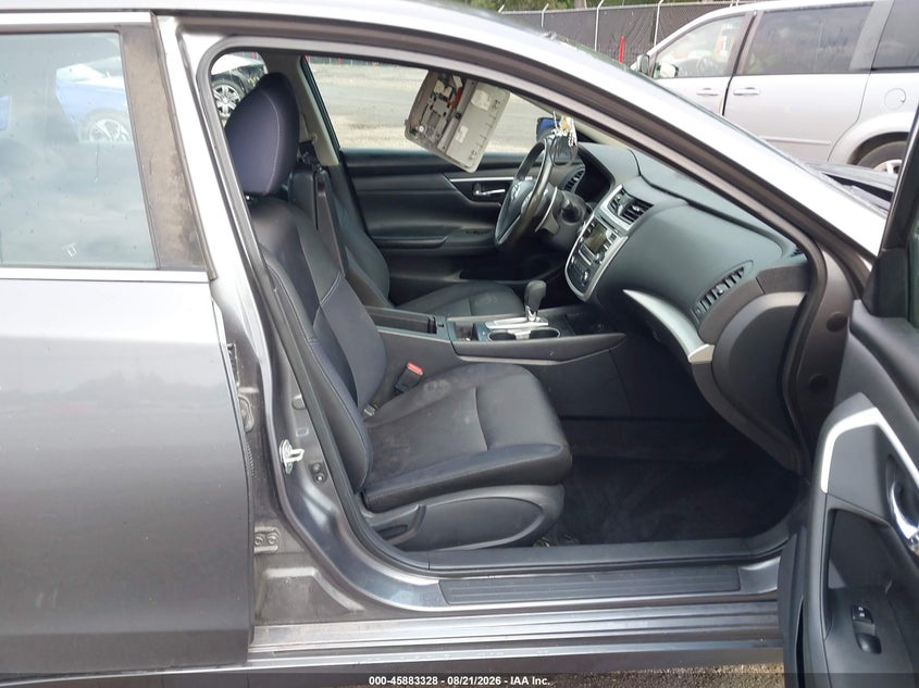 2017 NISSAN ALTIMA auction photo 5