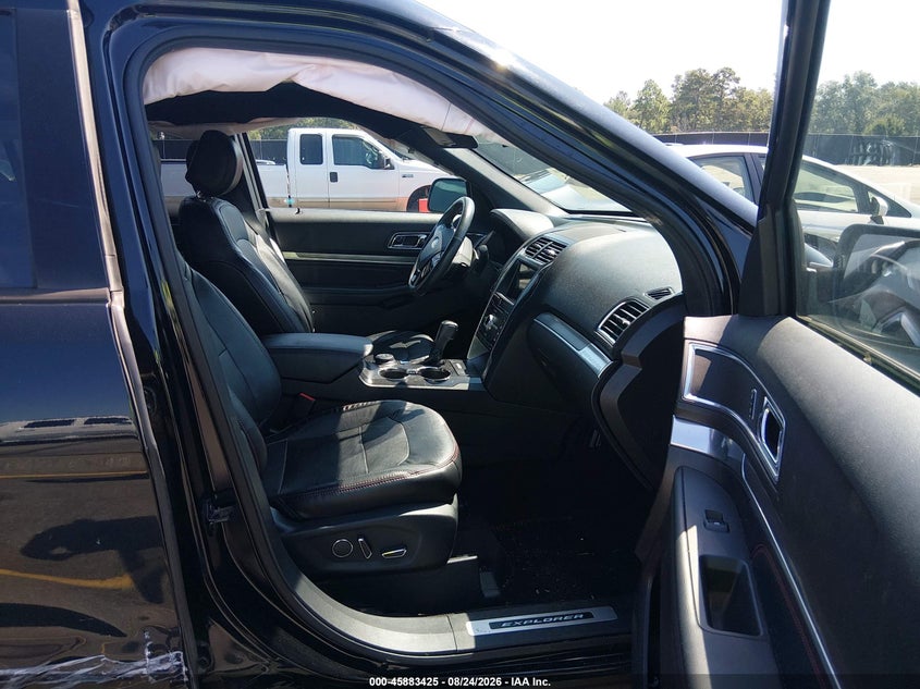 2017 FORD EXPLORER auction photo 5